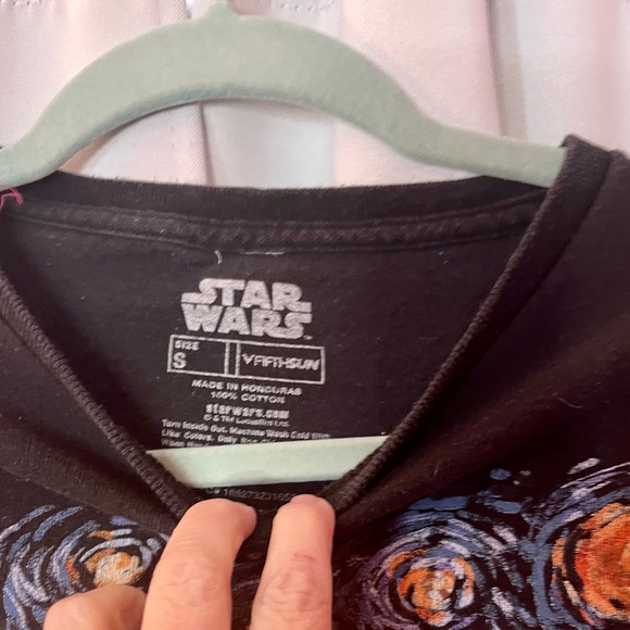 Star Wars Grogu Van Gogh The Child T shirt Size Small EUC Yoda - Picture 2 of 4